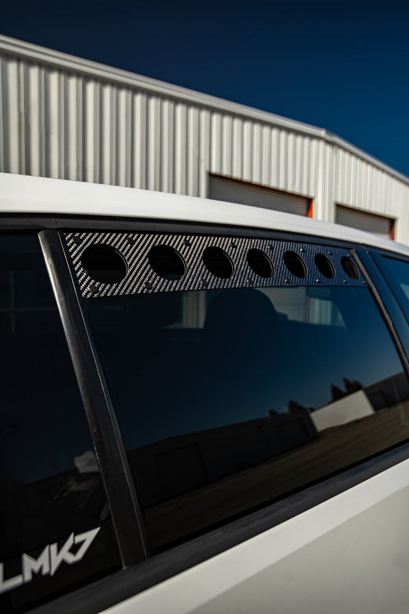 Load image into Gallery viewer, Volkswagen MK7 / 7.5 Golf / GTI / R Rear Window Vents (pair) - FSPE
